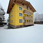 Гостьовий будинок Gaestehaus Rudolfo Целль-ам-Зеє